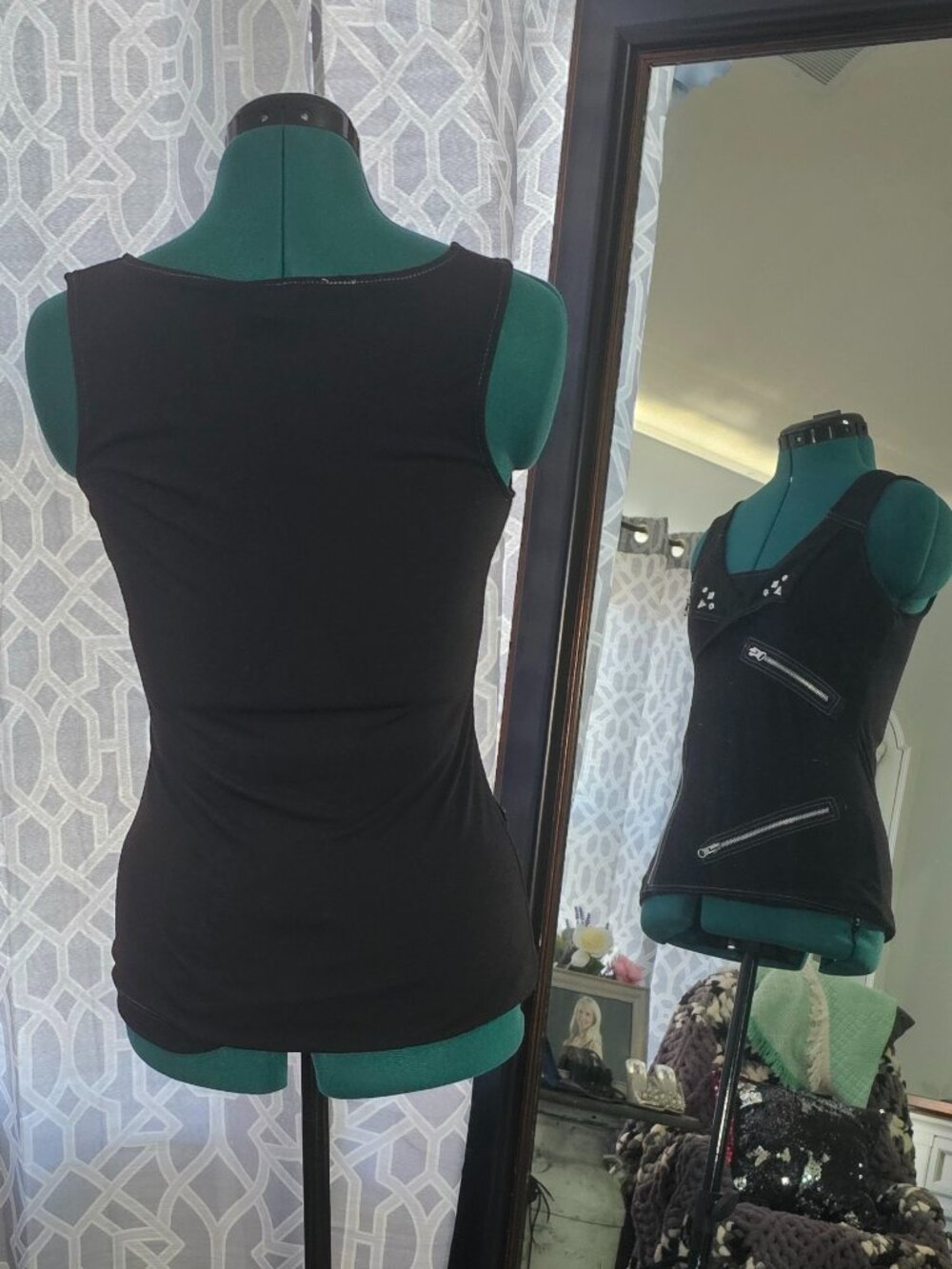 Sweet Love Black Zip‑Front Top – Size S – Y2K Goth - Picture 3 of 6